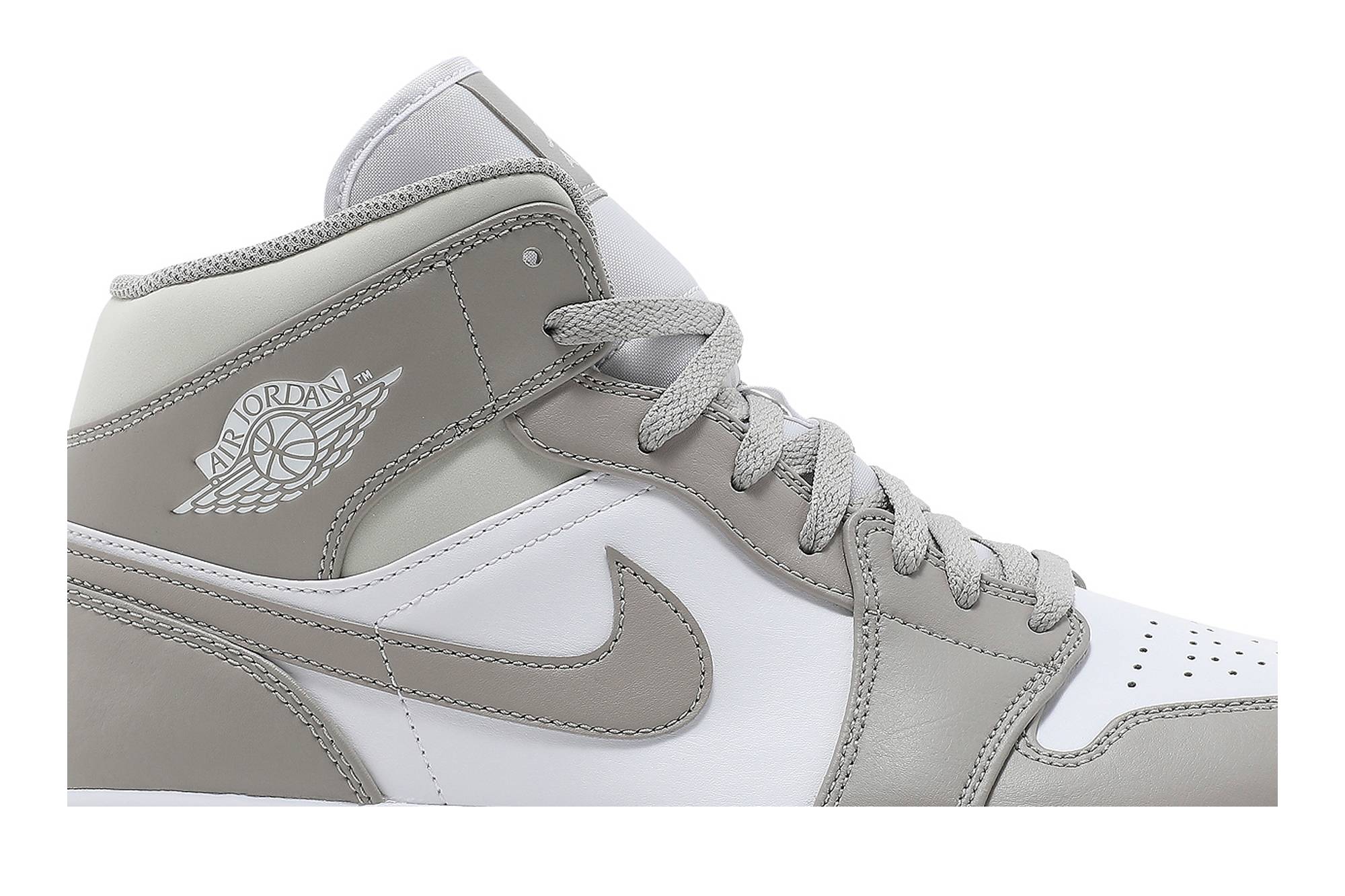 Air Jordan 1 Mid 'College Grey' 554724-082-3