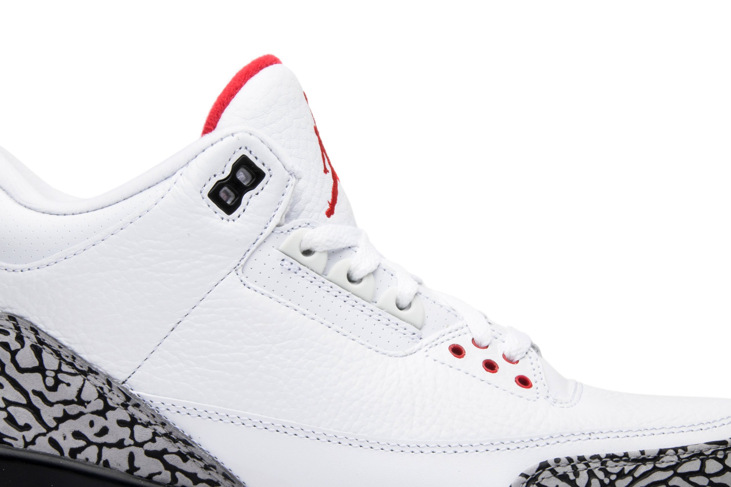 Air Jordan 3 Retro 'White Cement' 2011 136064-105-7