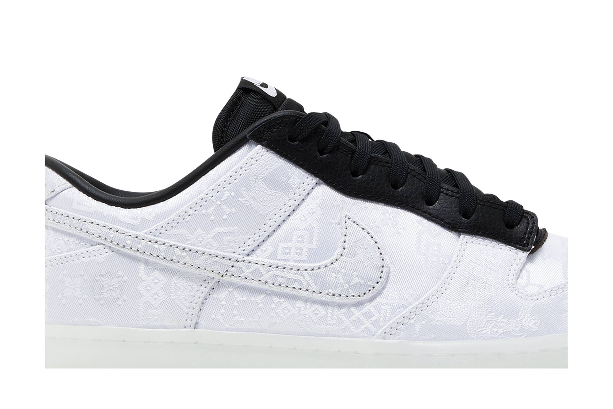 Fragment Design x CLOT x Nike Dunk Low '20th Anniversary' FN0315-110-6