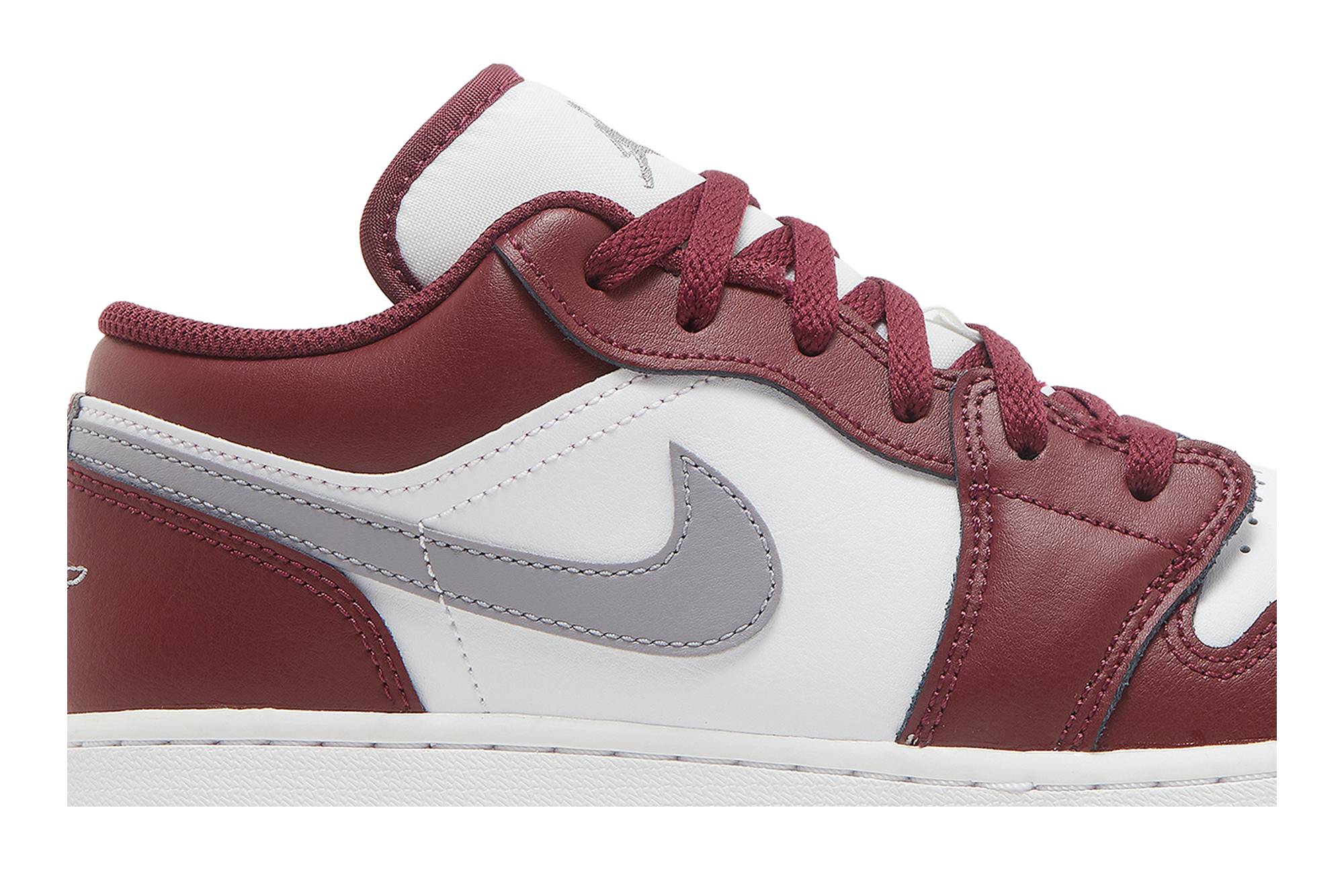 (Grade School) Air Jordan 1 Low 'Bordeaux' 553560-615-3