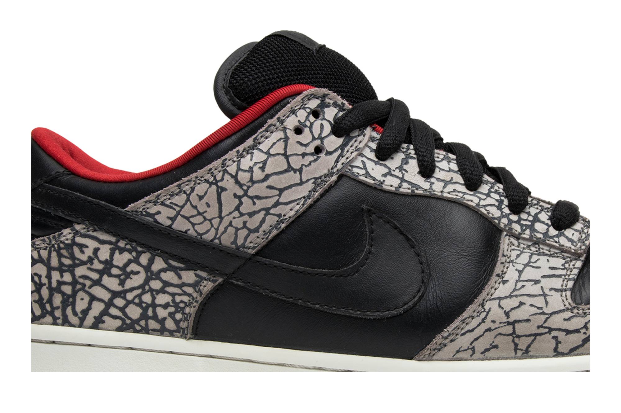 Supreme x Nike SB Dunk Low Pro 'Black Cement' 304292-131-7