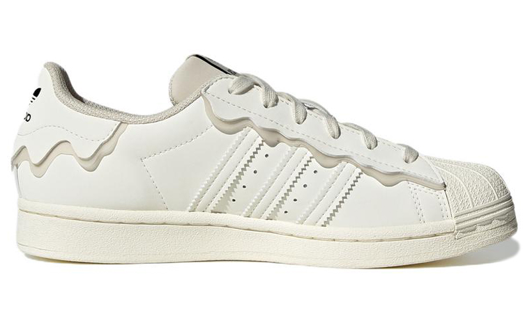 (Women) adidas originals Superstar Sneakers Creamy GW4441-4