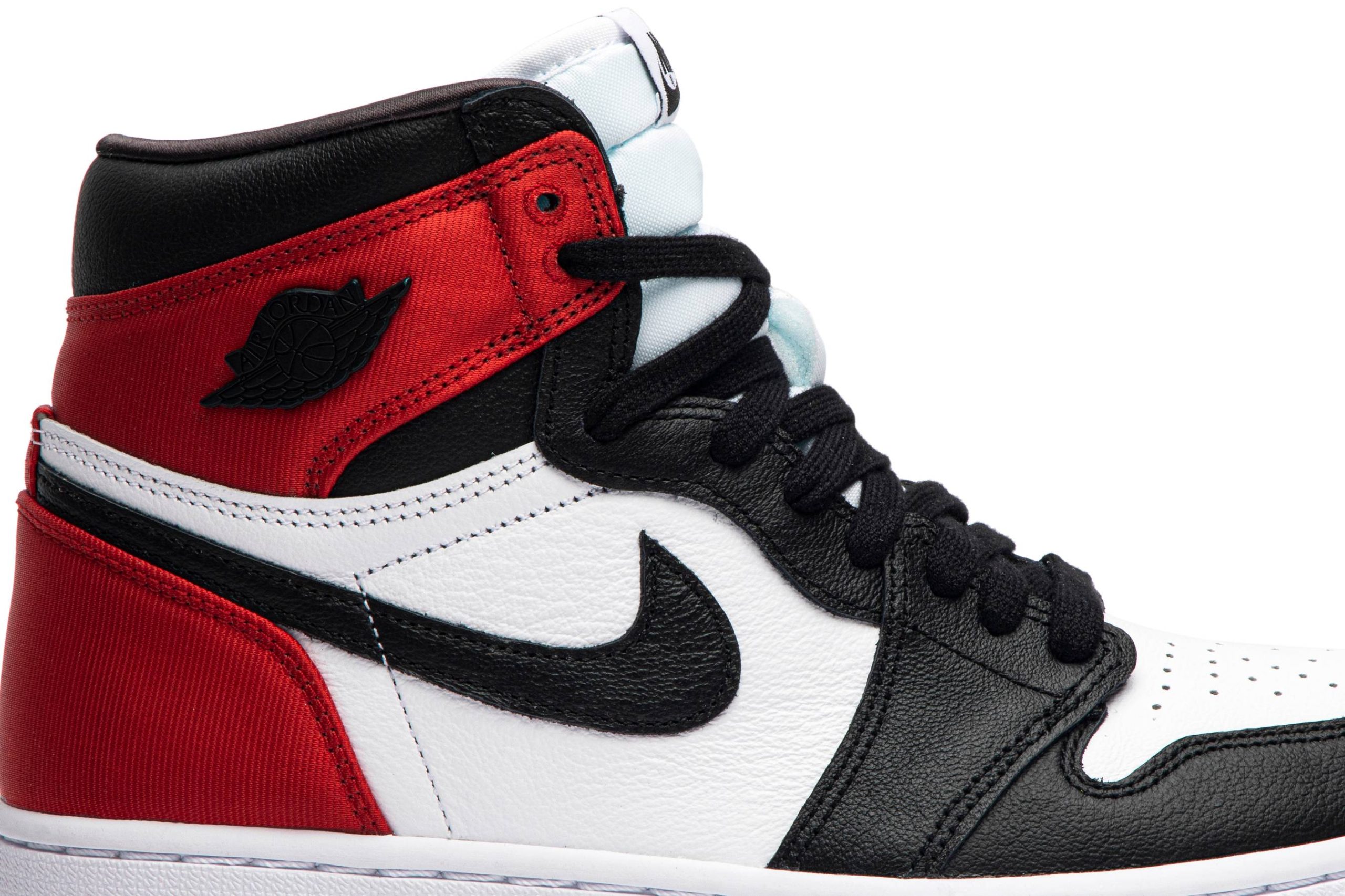 (Women) Air Jordan 1 Retro High 'Satin Black Toe' CD0461-016-7