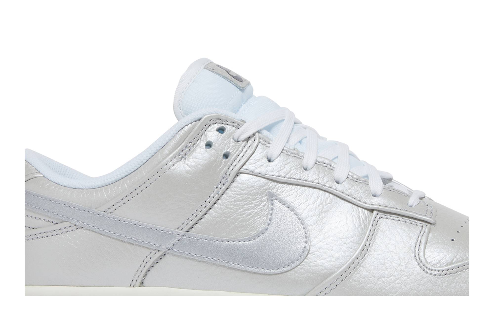 Nike Dunk Low 'Metallic Silver' DX3197-095-7