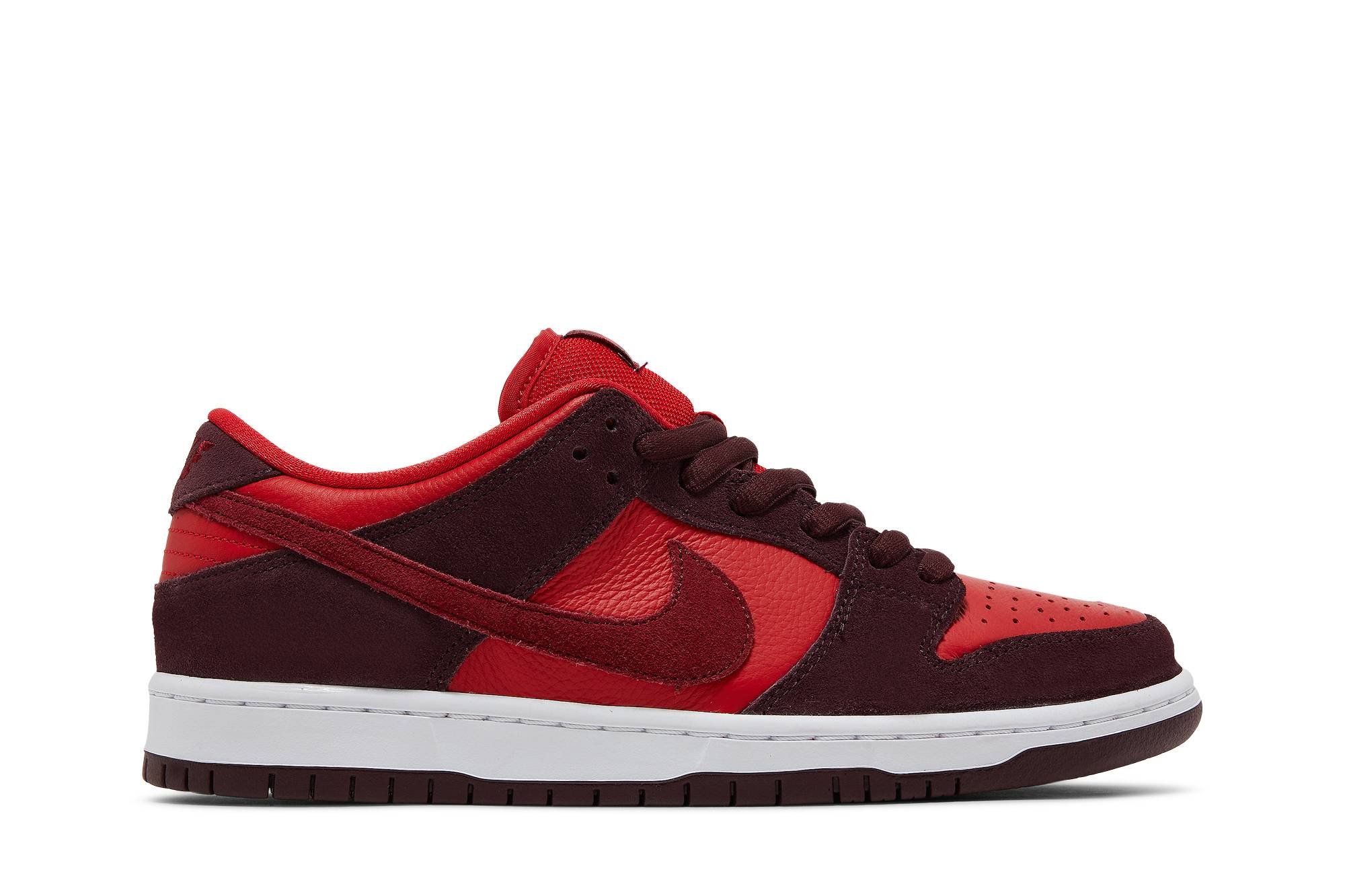 Nike SB Dunk Low 'Cherry' DM0807-600-7