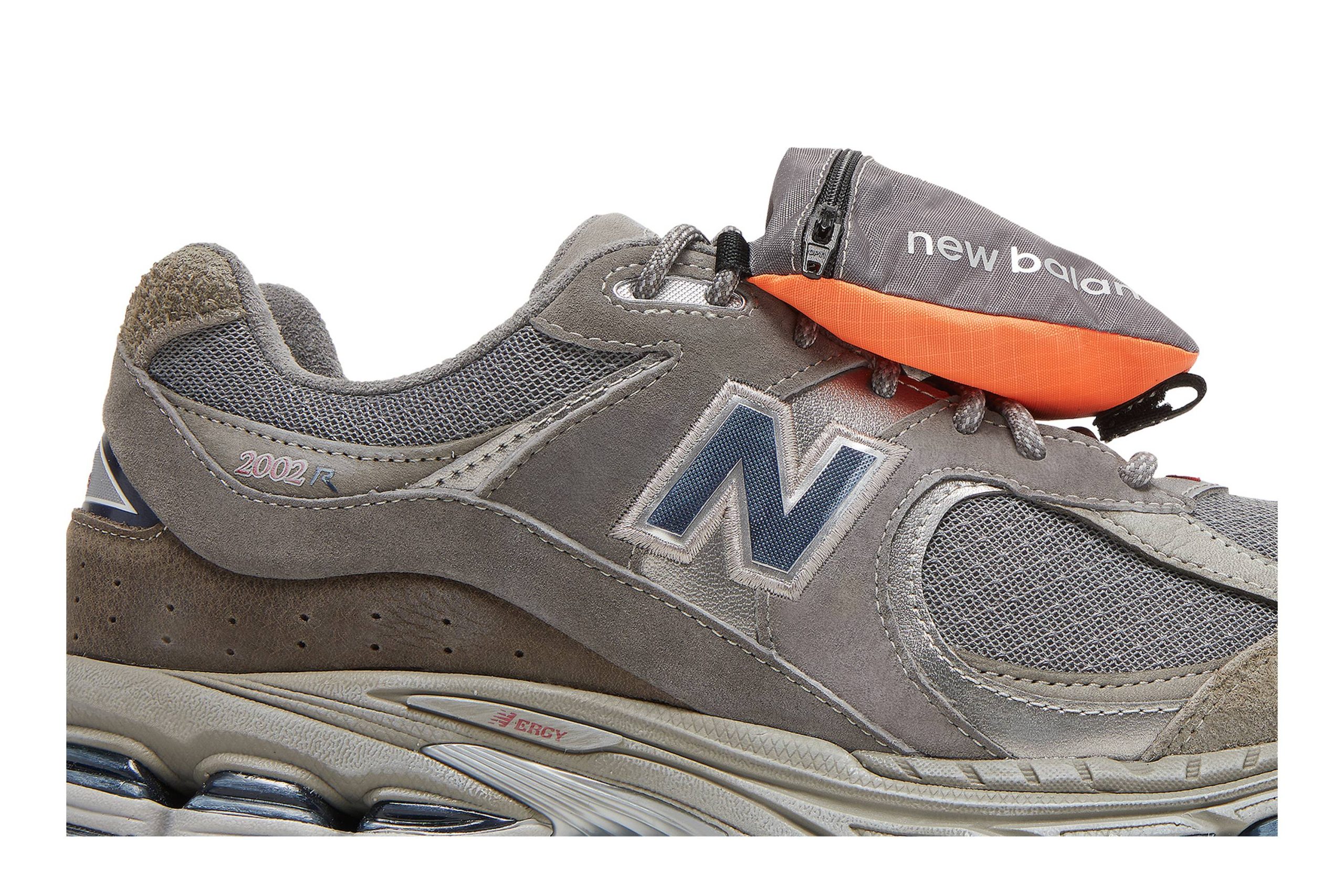 New Balance 2002R 'Pouch - Castle Grey' M2002RVA-7